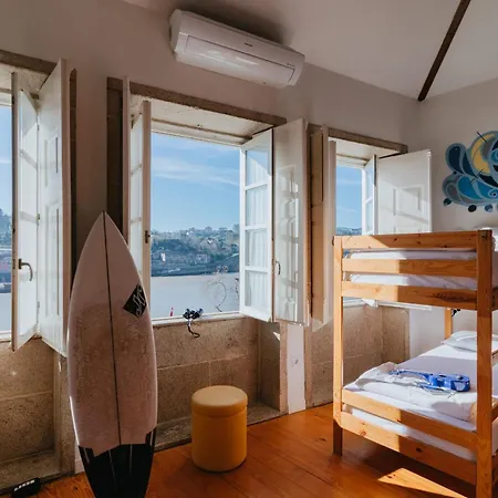Happy Hostel&apartments Ostello Oporto