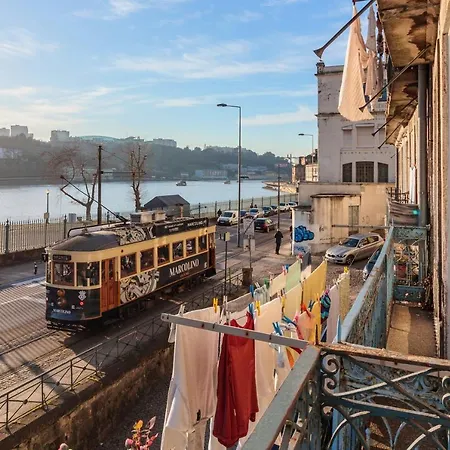 Happy Hostel&apartments * Oporto